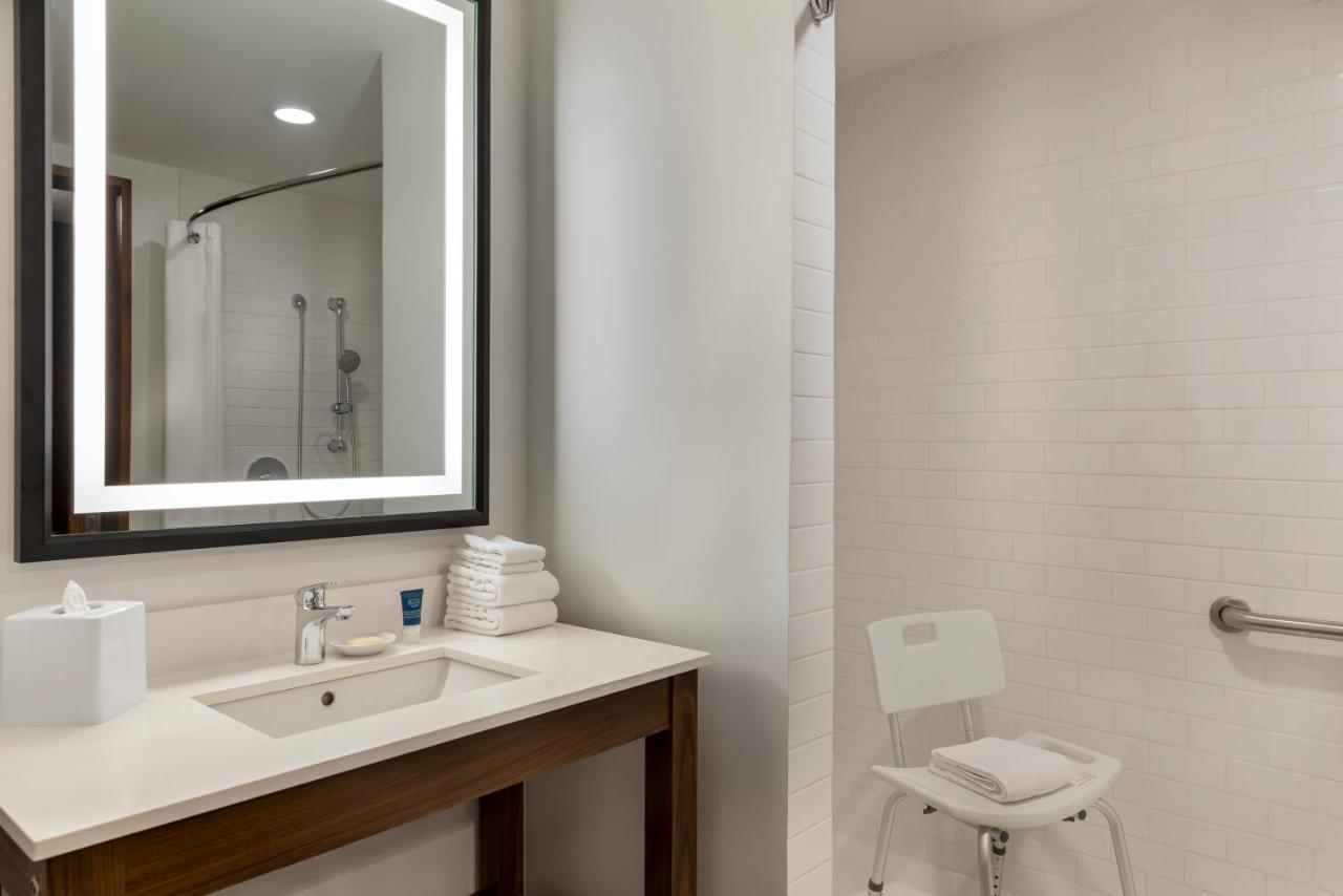 Four Points By Sheraton Monterrey Airport Apodaca Esterno foto