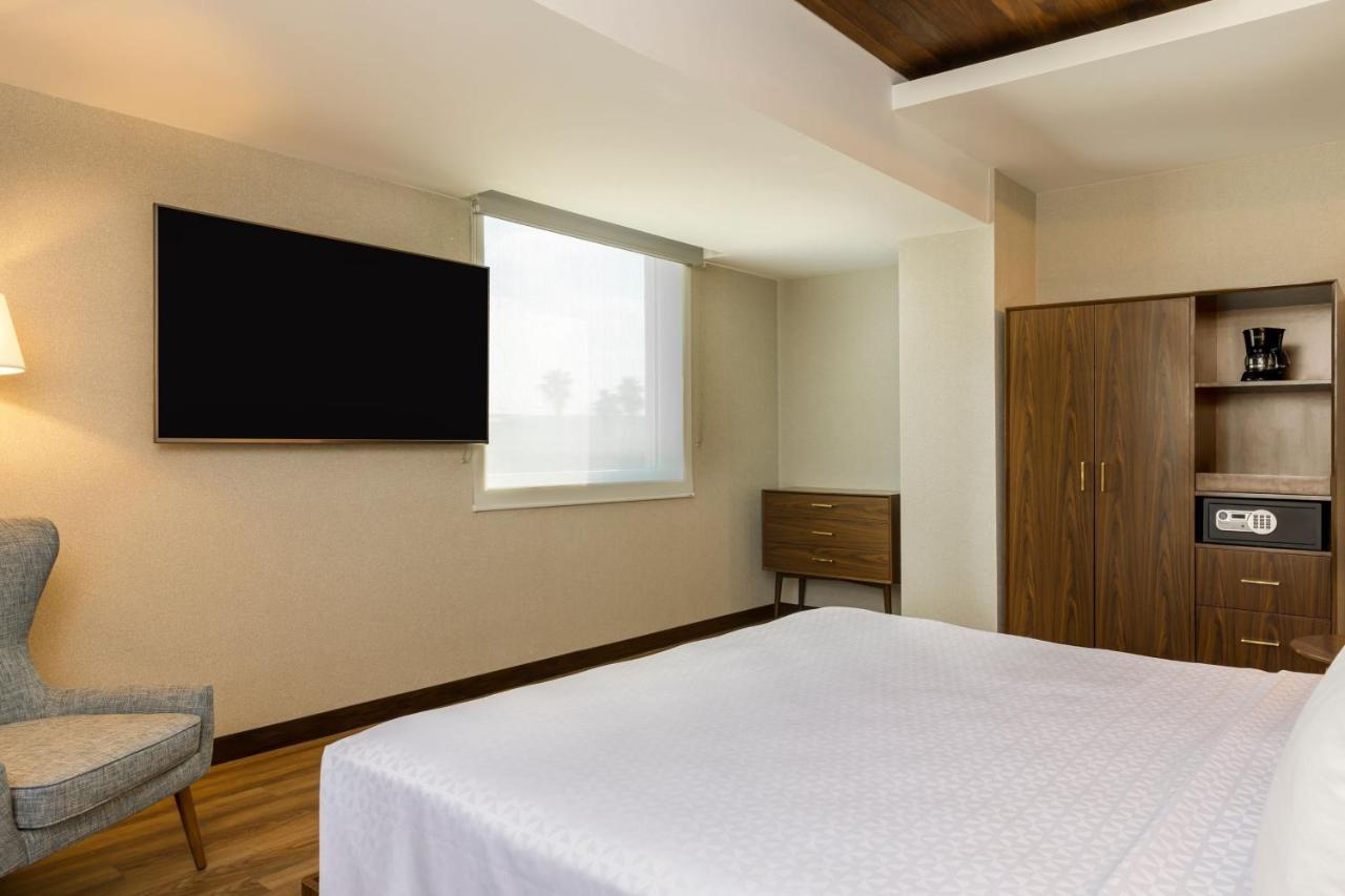 Four Points By Sheraton Monterrey Airport Apodaca Esterno foto